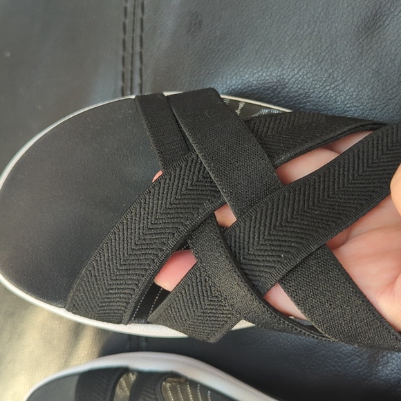 Clarks Sandals - Picture 5 of 7